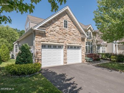 22 Hyacinth Court
