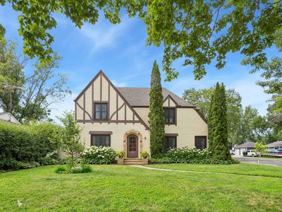 405 E Main St