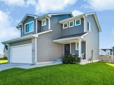 Property at 1117 Fifield Rd, Pella, IA
