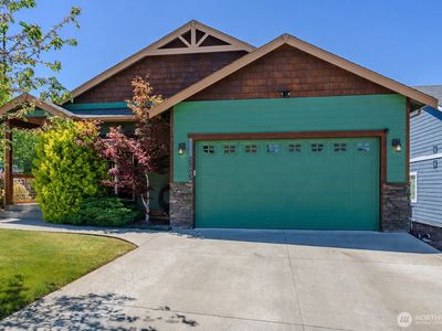2505 Elmont Court