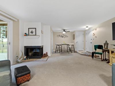 950 Woodridge COURT #5B
