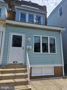 607 Hunter St