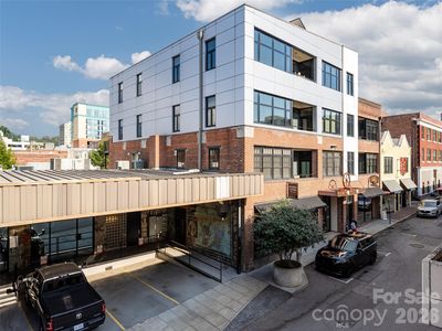 15 Rankin Ave #103