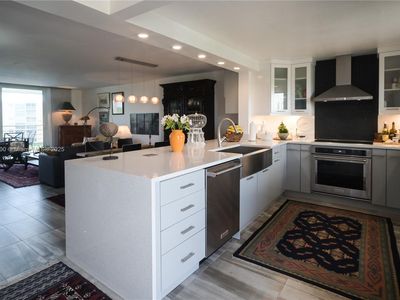 401 SE 3rd St APT 403