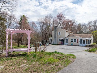 Property at 18 Powerline Lane, Staatsburg, NY