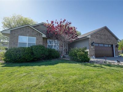 991 Moore Pl