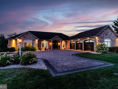 6208 Lookout Dr