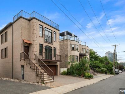 37 Winterburn Pl