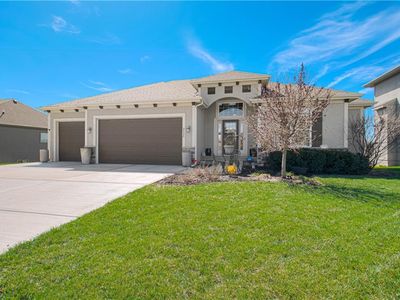 2729 W Elm St