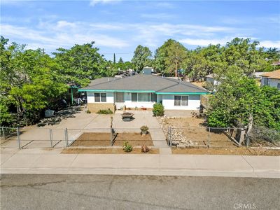 Property at 859 N Allen St, Banning, CA