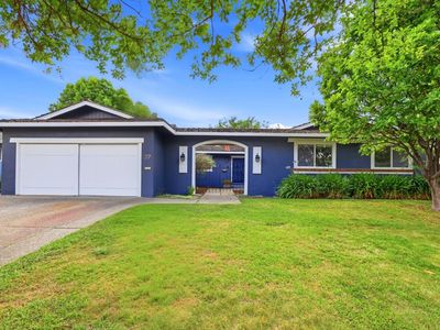 2337 Walden Sq