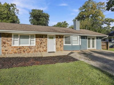 Property at 8005 Crest Acres Dr, Mason, OH
