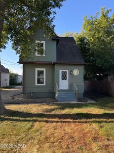 62 3rd Ave NW