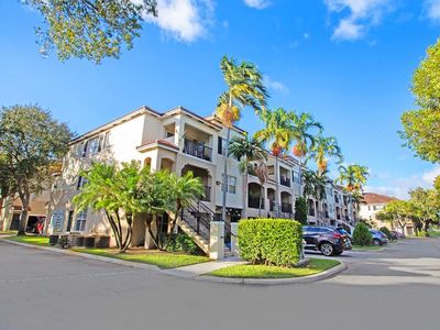 5860 W Sample Rd #204