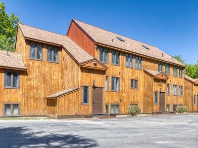 2 Mountainview Road #6