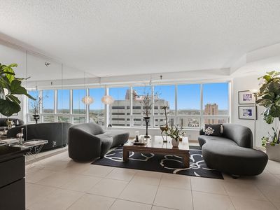168 6th St E Unit 3206