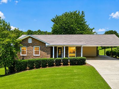 3863 Highway 105