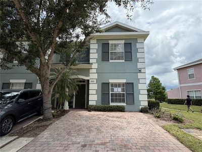 2425 Caravelle Cir