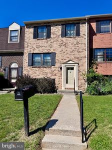 33 Brucester Bridge Ct
