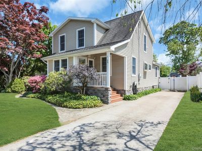 36 Richard Avenue