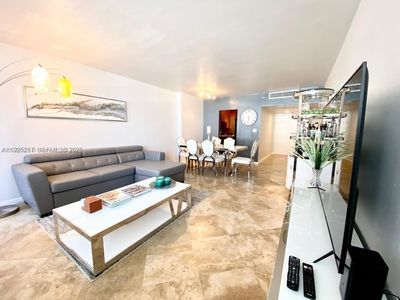 100 Lincoln Rd #608