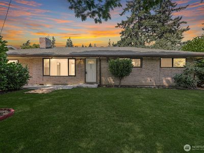 6633 193rd Street SW