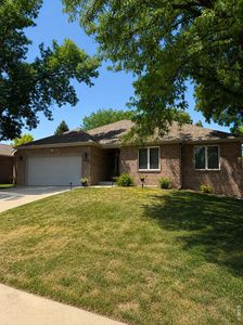 1805 44th Ave Ct