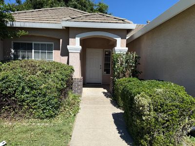 945 Skyline Dr