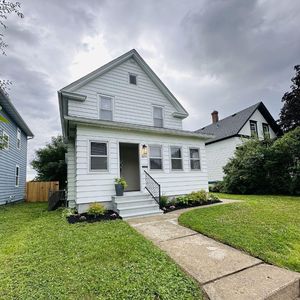 1074 Galtier St