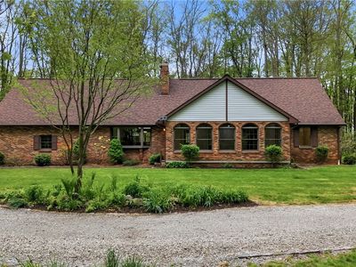 13689 Beard Rd