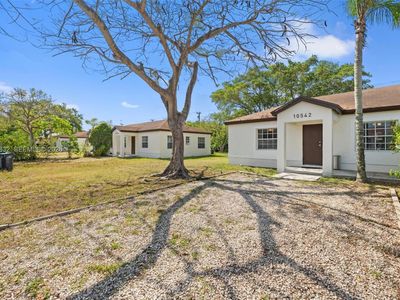 Property at 10634 SW 182nd St, Miami, FL