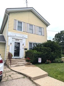 802 Erie St