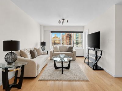 370 E 76th St APT C1209