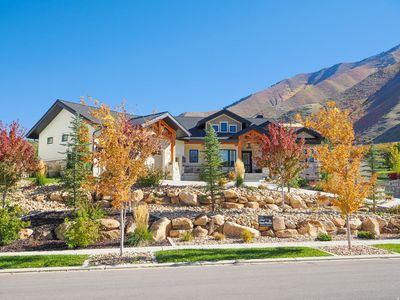 3167 S Mapleton Estates Dr