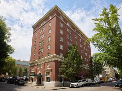 1005 SW Park Ave Unit 703