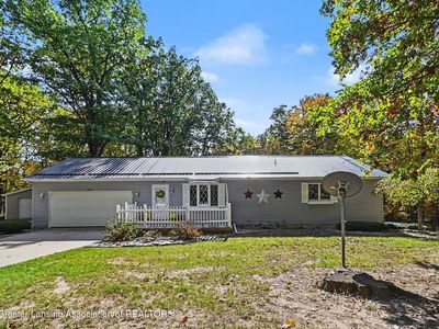 3230 E Mannsiding Rd