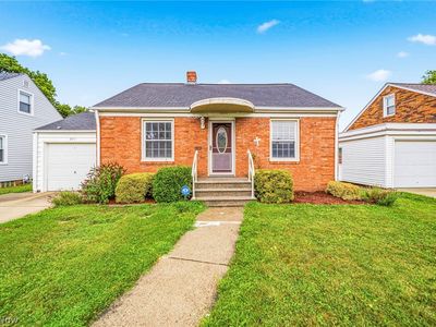 Property at 229 E 326th St, Willowick, OH