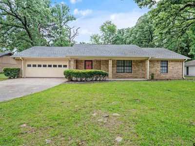 3619 Leaning Oaks