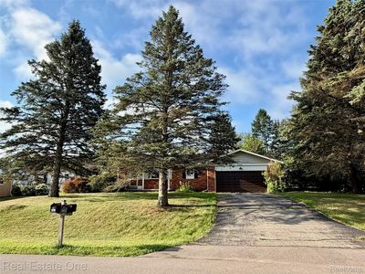 Property at 8295 Fox Bay Dr, White Lake, MI