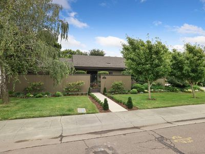 1174 Oxford Way