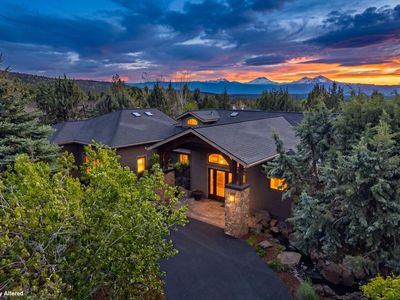 1134 Highland View Loop