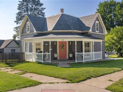 Property at 128 E Brown St, Liberty, MO