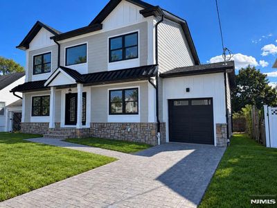 110 Skillman Terrace
