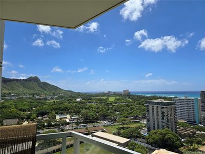 2600 Pualani Way APT 2004