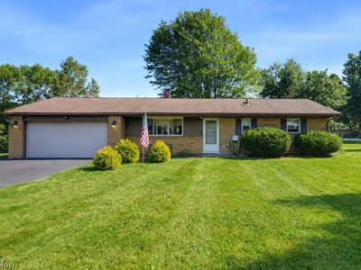 Property at 819 Navajo Trl, Macedonia, OH