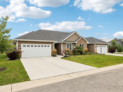 5203 Briarwood CIRCLE