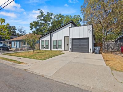 3901 Hamilton Ave