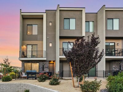 110 Rissone Ln