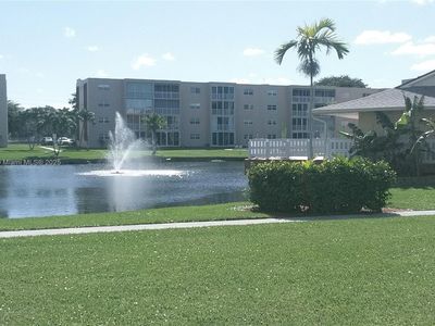 206 SE 10th St APT 108