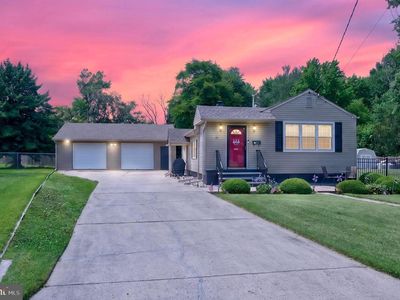 21 Sartori Ave
